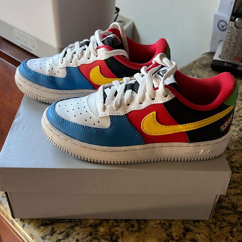 Nike Air Force 1 Uno Special Edition in Excellent Condition!!